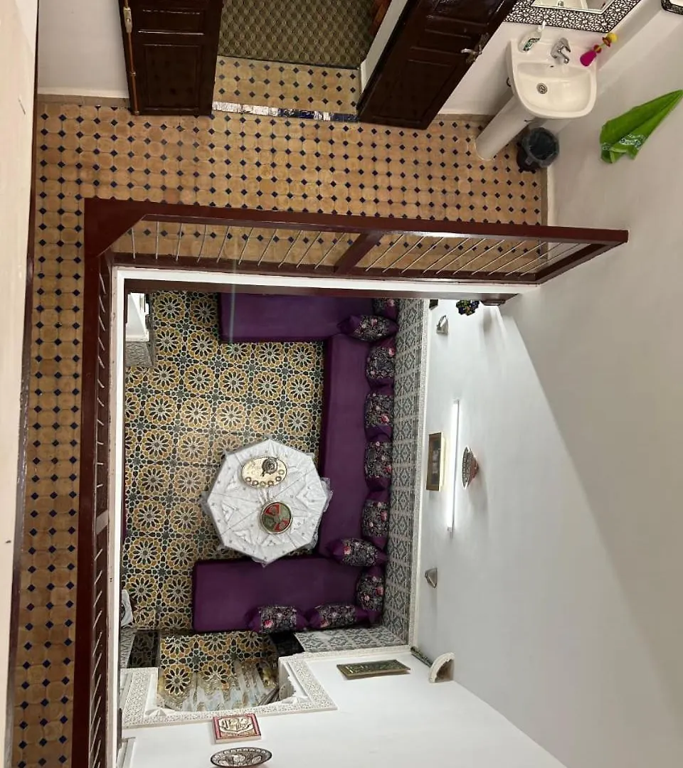 Darmouniafes Apartment Homestay
