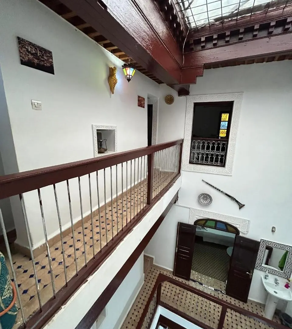 Homestay Darmouniafes Apartment