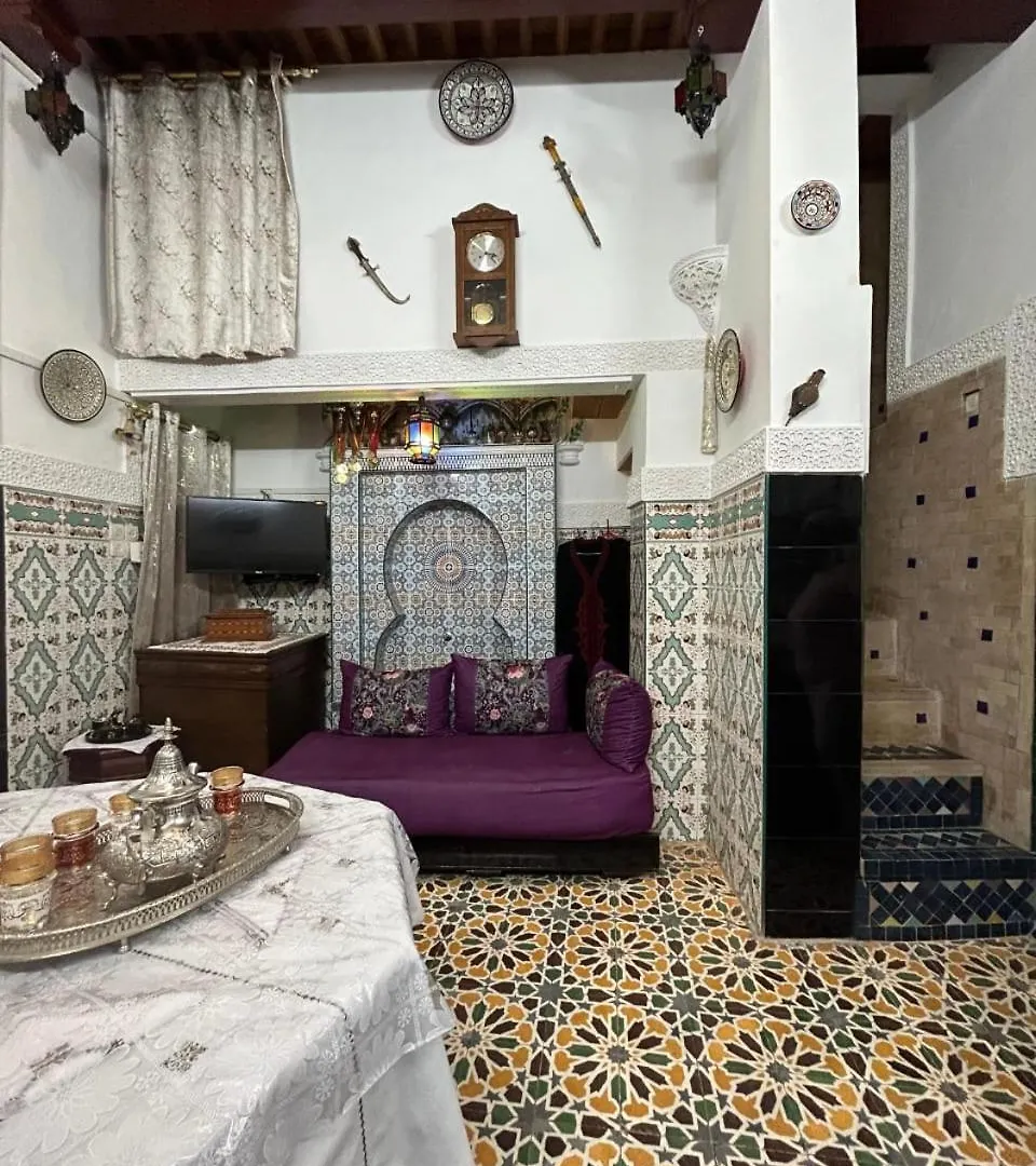 Homestay Darmouniafes Apartment