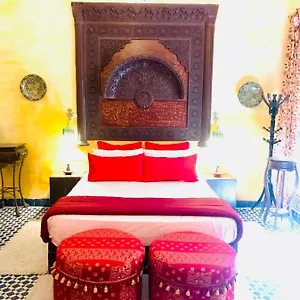 Riad Safari Homestay