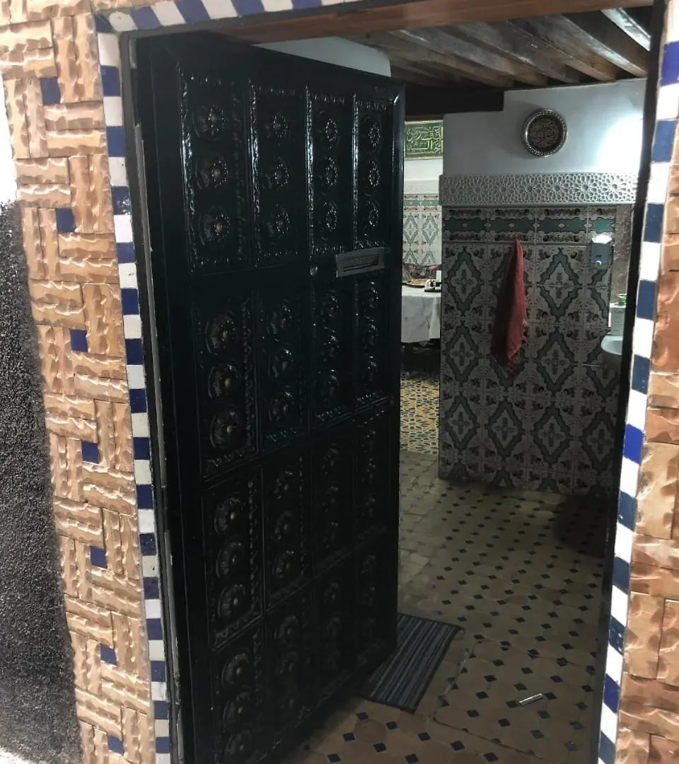 Darmouniafes Apartment Homestay